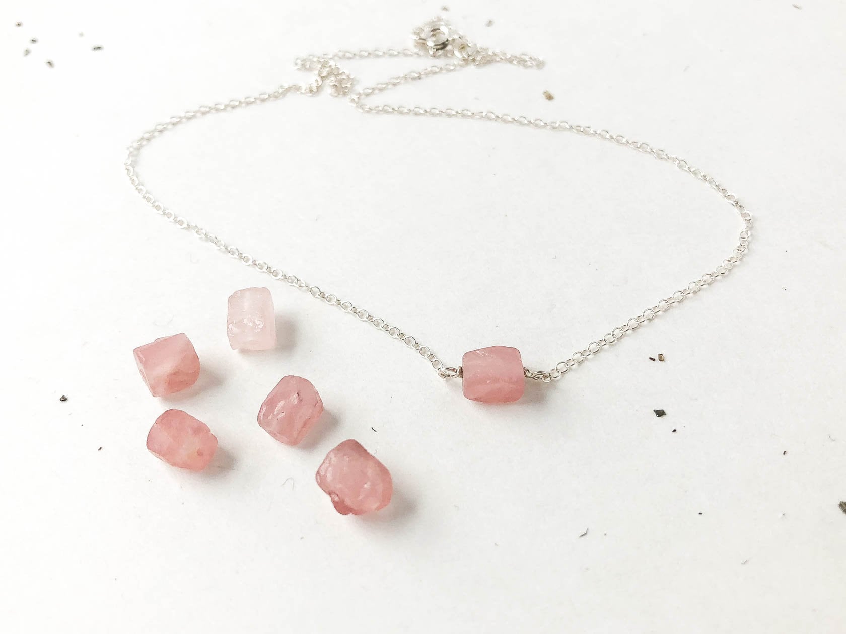 Personalisierte Kristall Halskette Rosenquarz Schmuck Für Sie Unter 30 Einzigartiges Geschenk Frau Liebe Stein Jahrestag Einfache Alltags Personalisierte Kristall Halskette Rosenquarz Schmuck Für Sie Unter 30 Einzigartiges Geschenk Frau Liebe Stein Jahrestag Einfache Alltags von LunaPines
