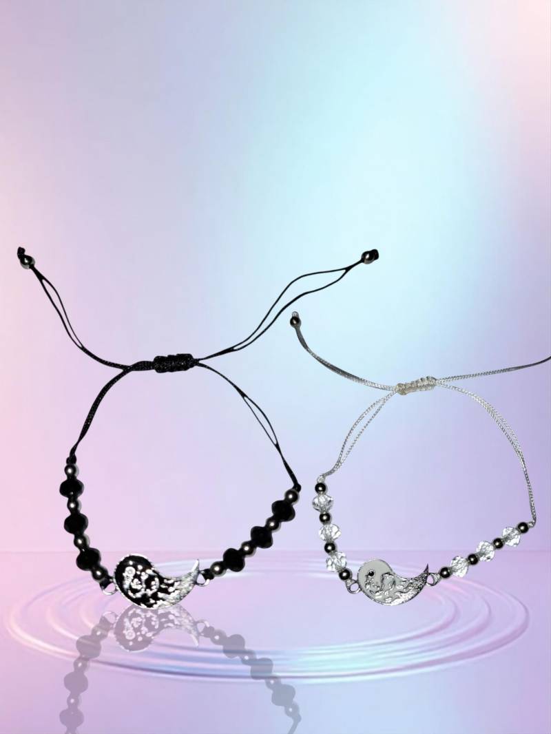 2 Armbänder in Weiß Und Schwarz, Yin Yang Partner Armband, Kann Auch Als Fußkette Genutzt Werden, Für Frauen Oder Kinder Geschenk 2 Armbänder in Weiß Und Schwarz, Yin Yang Partner Armband, Kann Auch Als Fußkette Genutzt Werden, Für Frauen Oder Kinder Geschenk von LunaStoreCB