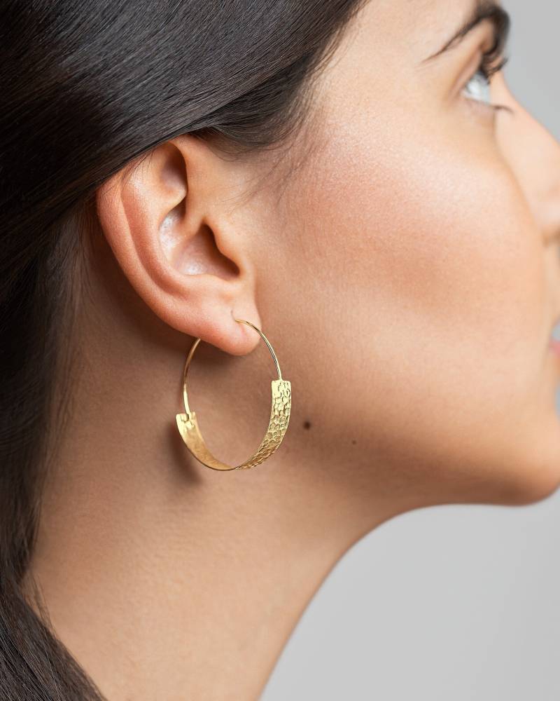 Gehämmerte Creolen Kleine Minimale Ohrringe Brautjungfer Geschenk Zierlicher Schmuck Ear056 von Lunaijewelry