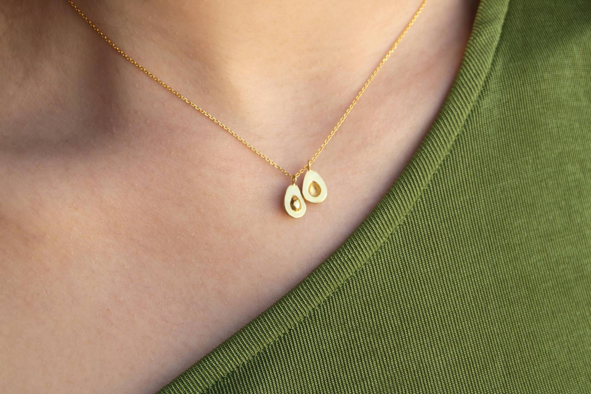 Avocado Halskette, Freundschaft Halskette Avocado Halskette, Freundschaft Halskette von Lunakjewelry