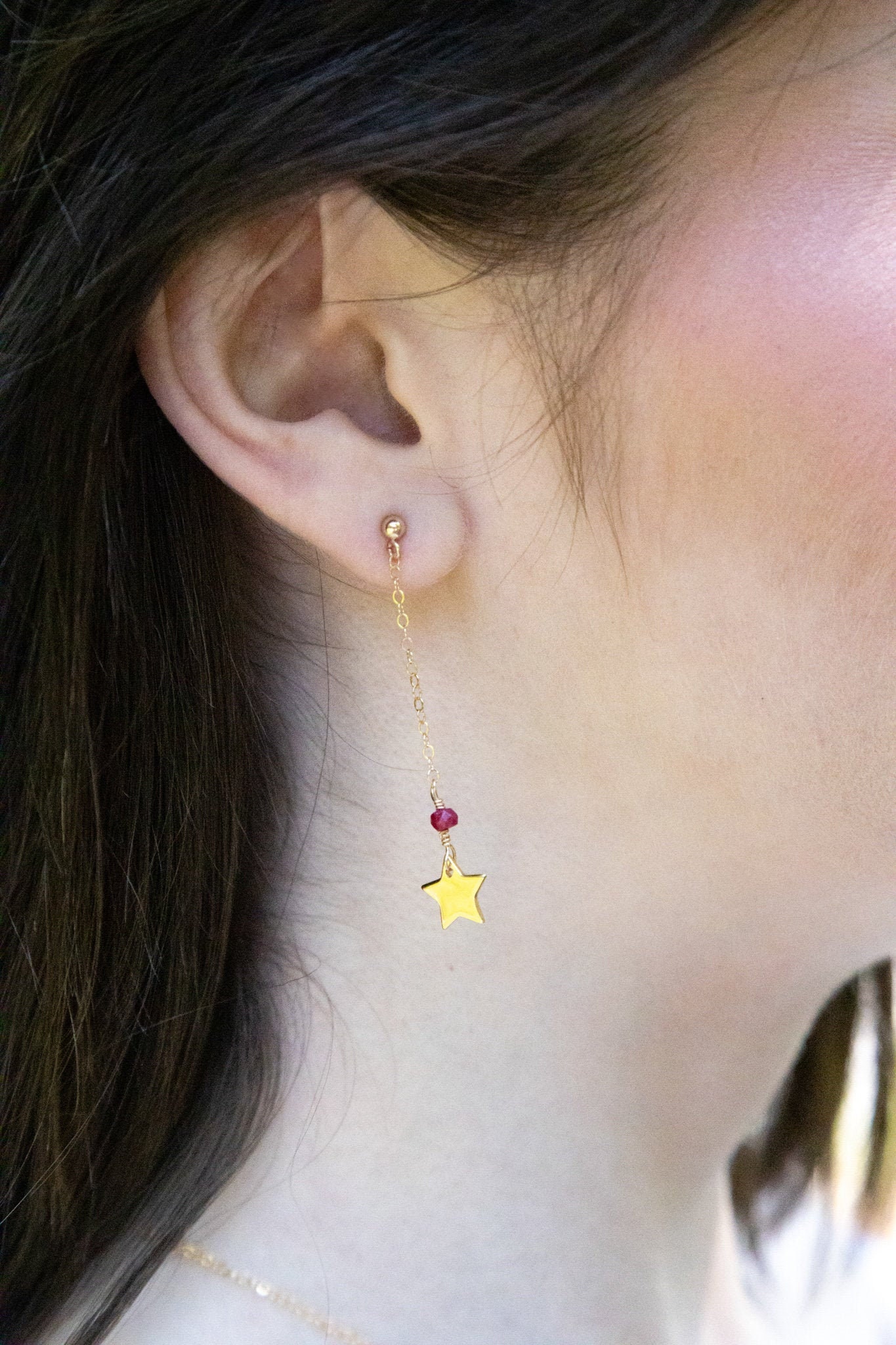 Mars Rubin Roter Stern - Lange Ketten Ohrstecker Minimalistisch Himmlisch Zierlich Zart 90Er Jahre Anime Inspiriert Kawaii Mars Rubin Roter Stern - Lange Ketten Ohrstecker Minimalistisch Himmlisch Zierlich Zart 90Er Jahre Anime Inspiriert Kawaii von LunamisAura