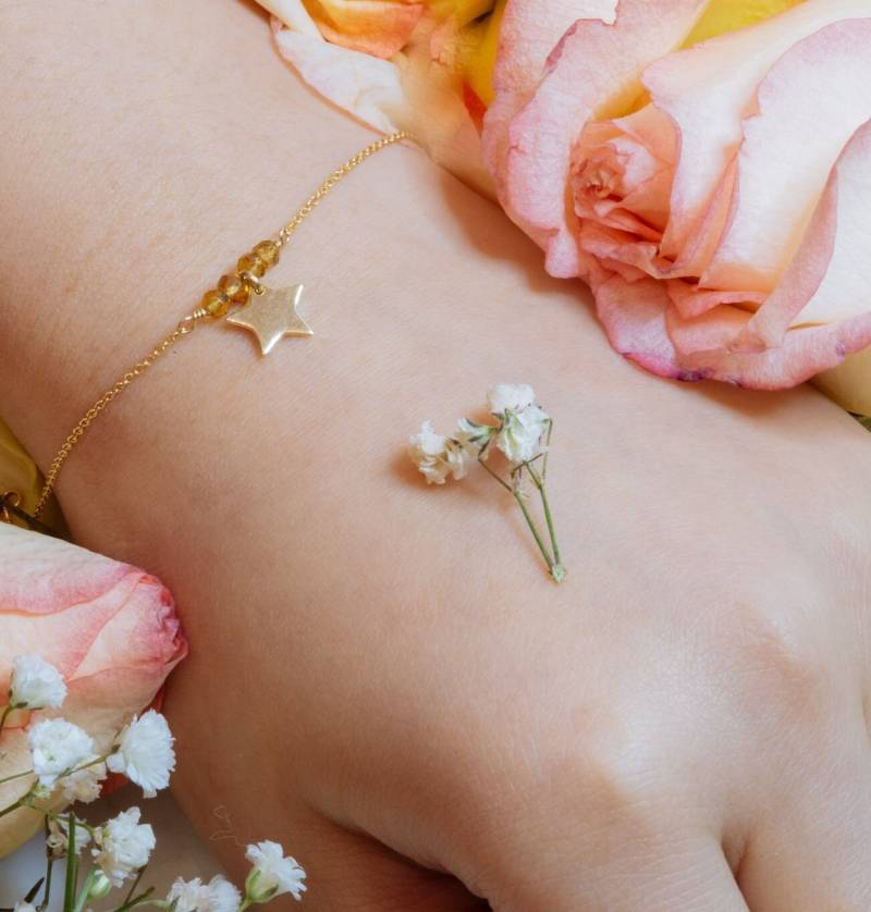 Venus Orange Gelb Stern Bettelarmband - Layering Kette Himmlisch Minimalistisch 90Er Jahre Anime Inspiriert Magical Girl Artemis von LunamisAura