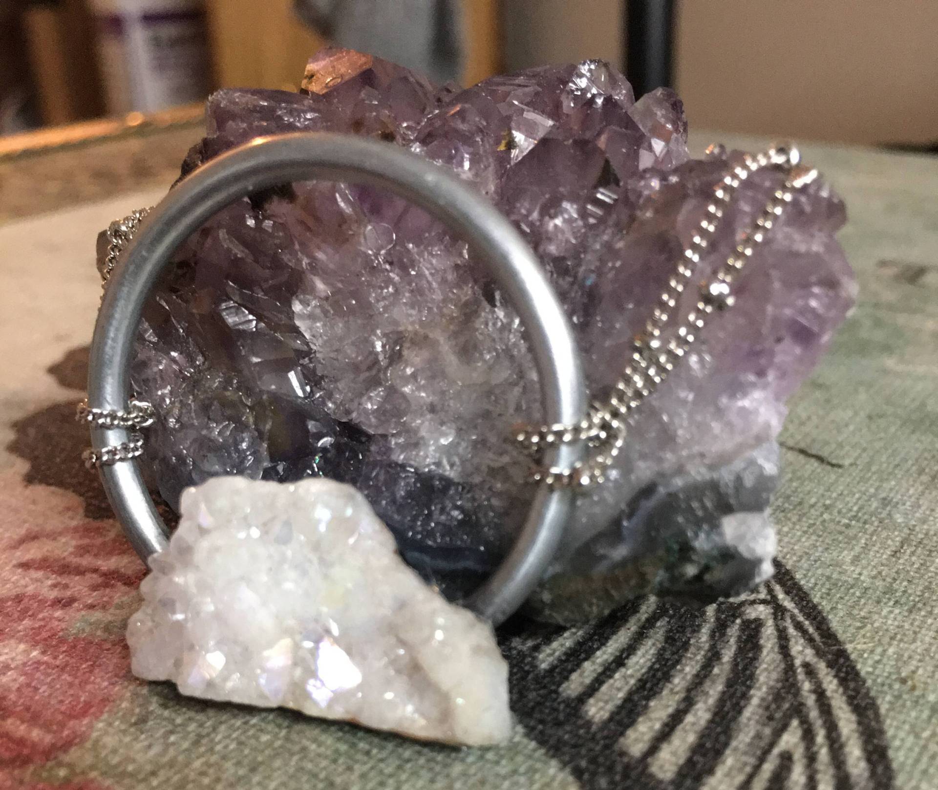 Weiß Druzy Achat-Halsband Weiß Druzy Achat-Halsband von LunarLotusesAura