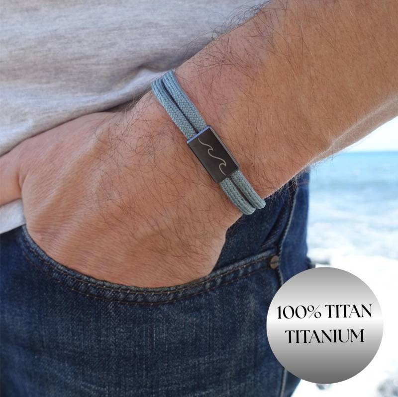 Personalisiertes Segeltau Armband Mit Titan Plättchen, Herren Armband, Surferarmband, Partnerarmband, Graviertes Wunschgravur von LunaraAtelierCo
