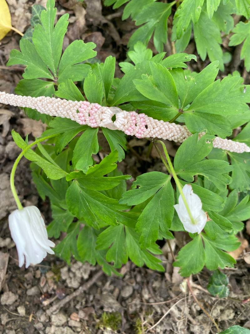 Handgemachtes Makramee Armband Mit Rosenquarz Edelstein - Bohostyle Handgemachtes Makramee Armband Mit Rosenquarz Edelstein - Bohostyle von LunarcharmsDesigns