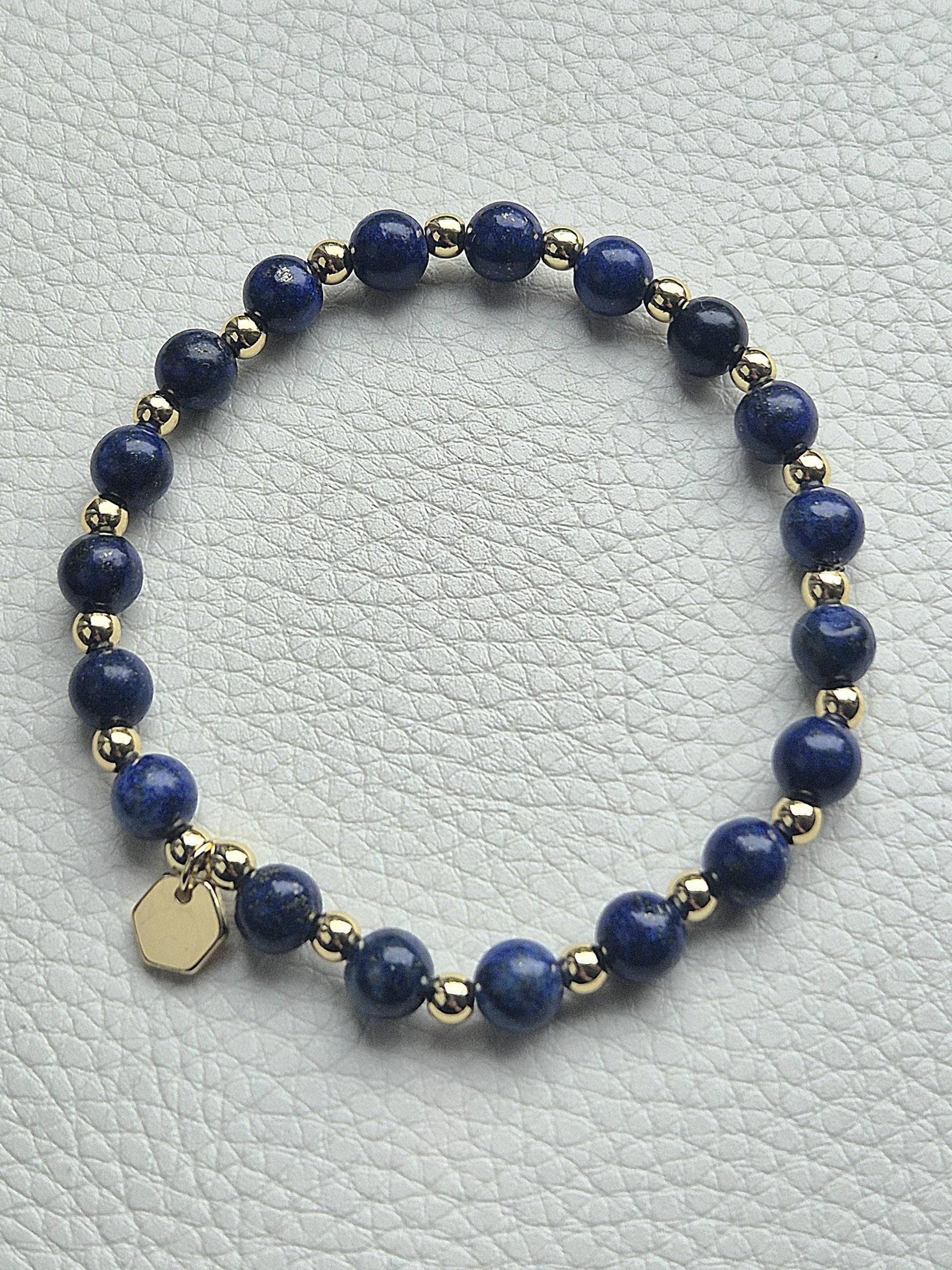 Lapislazuli Armband - Handgefertigt Aus Echten Edelsteinen Mit 18K Goldfilled Perlen Lapislazuli Armband - Handgefertigt Aus Echten Edelsteinen Mit 18K Goldfilled Perlen von LunariaJuwels