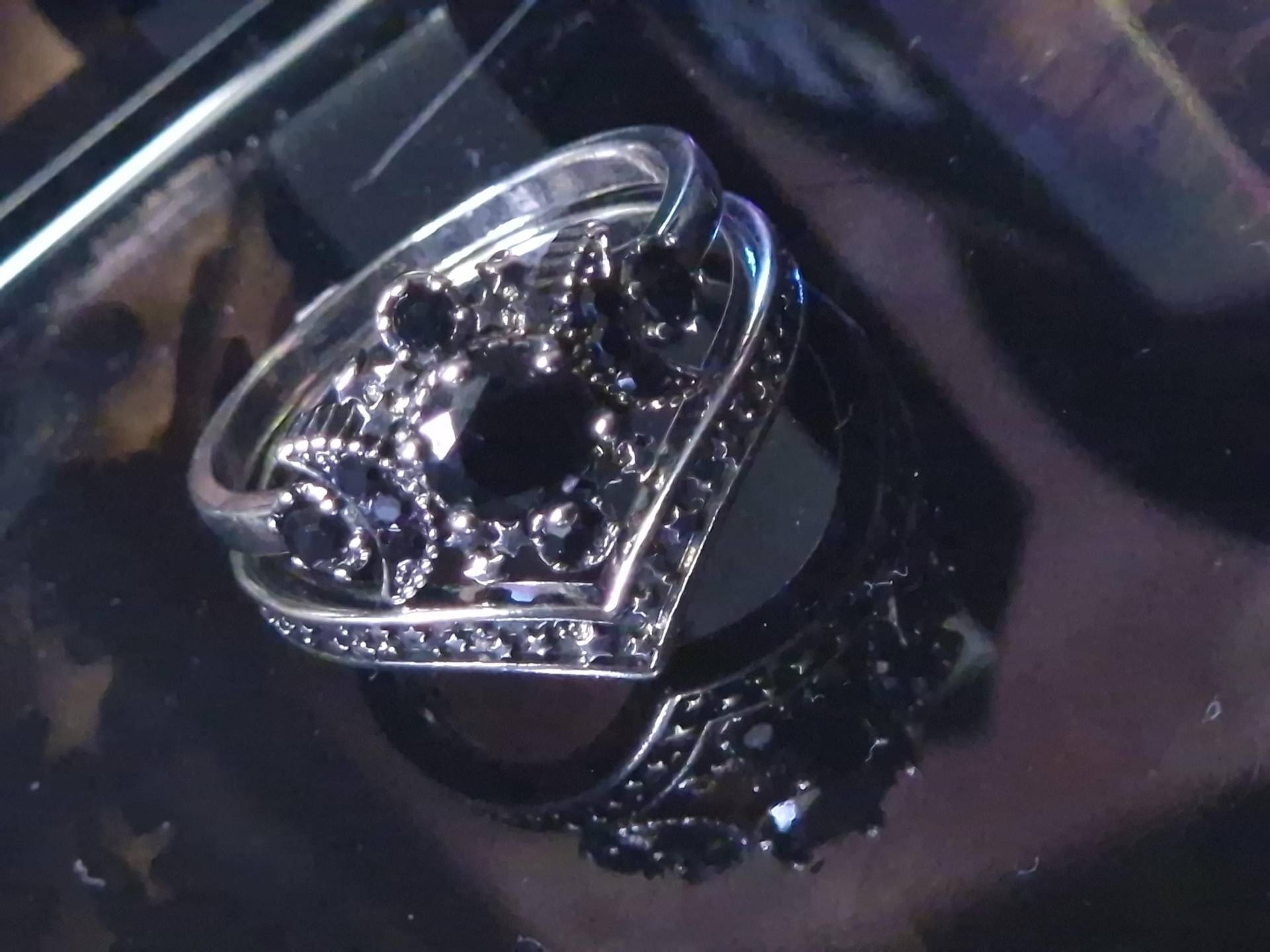 2 Facher Ring Mit Halbmonden Und Schwarzen Obsidian 2 Facher Ring Mit Halbmonden Und Schwarzen Obsidian von LunariaNoctis
