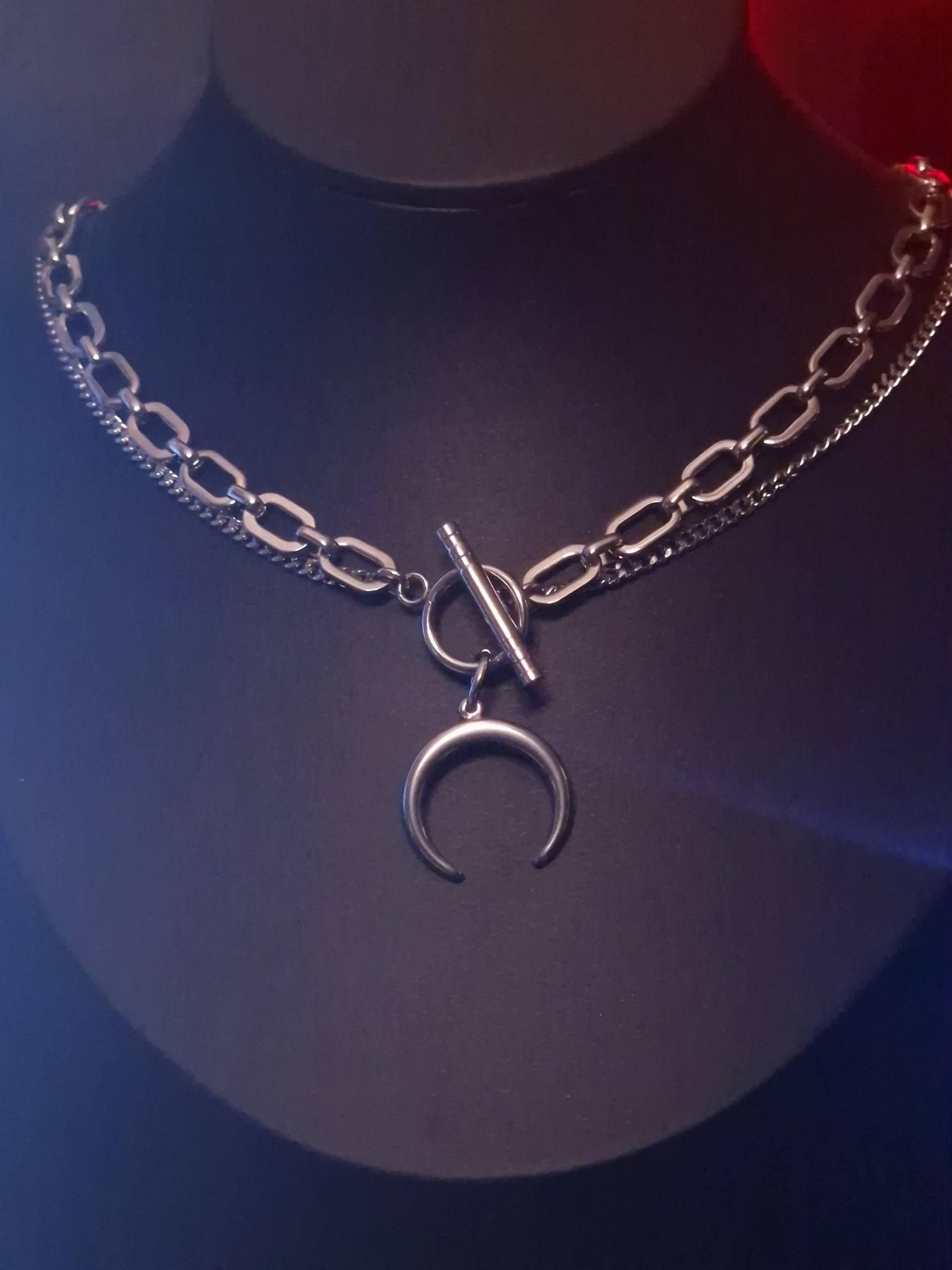 Kraftvolle Halbmond Kette Silber Kraftvolle Halbmond Kette Silber von LunariaNoctis