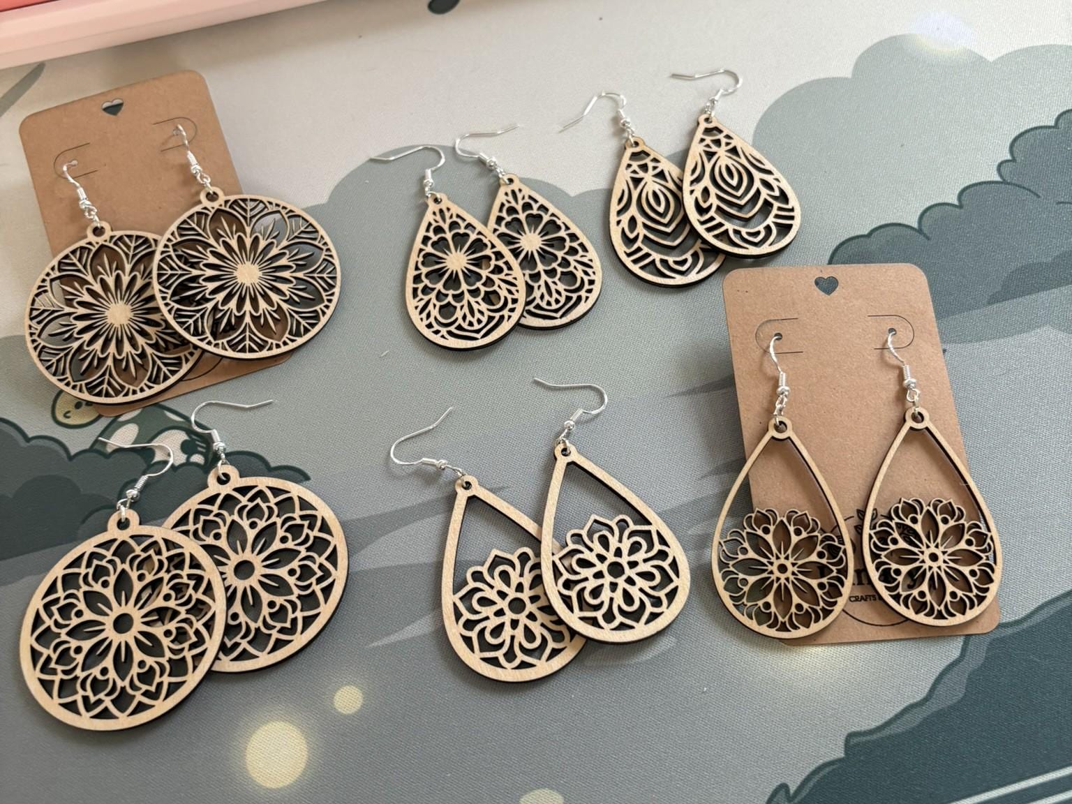 Boho Mandala Ohrringe Aus Holz - Handgemacht Filigran | 925 Silber Leicht & Natürlich Hypoallergen Florale Holzohrringe Boho Mandala Ohrringe Aus Holz - Handgemacht Filigran | 925 Silber Leicht & Natürlich Hypoallergen Florale Holzohrringe von LunaryaDE