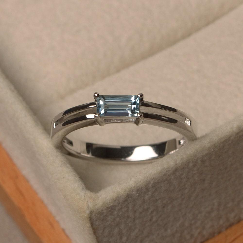 Aquamarin Ring, Baguette Förmig, Sterling Silber, März Geburtsstein, Solitärring, Einfacher Verlobungsring von LuoJewelry