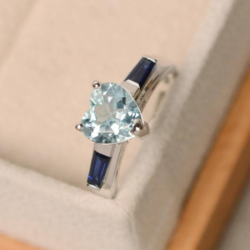 Aquamarinring, Herzschliffring, Verlobungsring von LuoJewelry