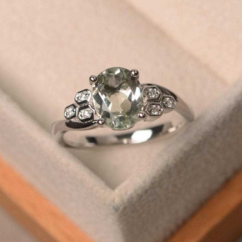 Grüner Amethyst Ring, Verlobungsring Im Ovalschliff, Sterling Silber Ring von LuoJewelry
