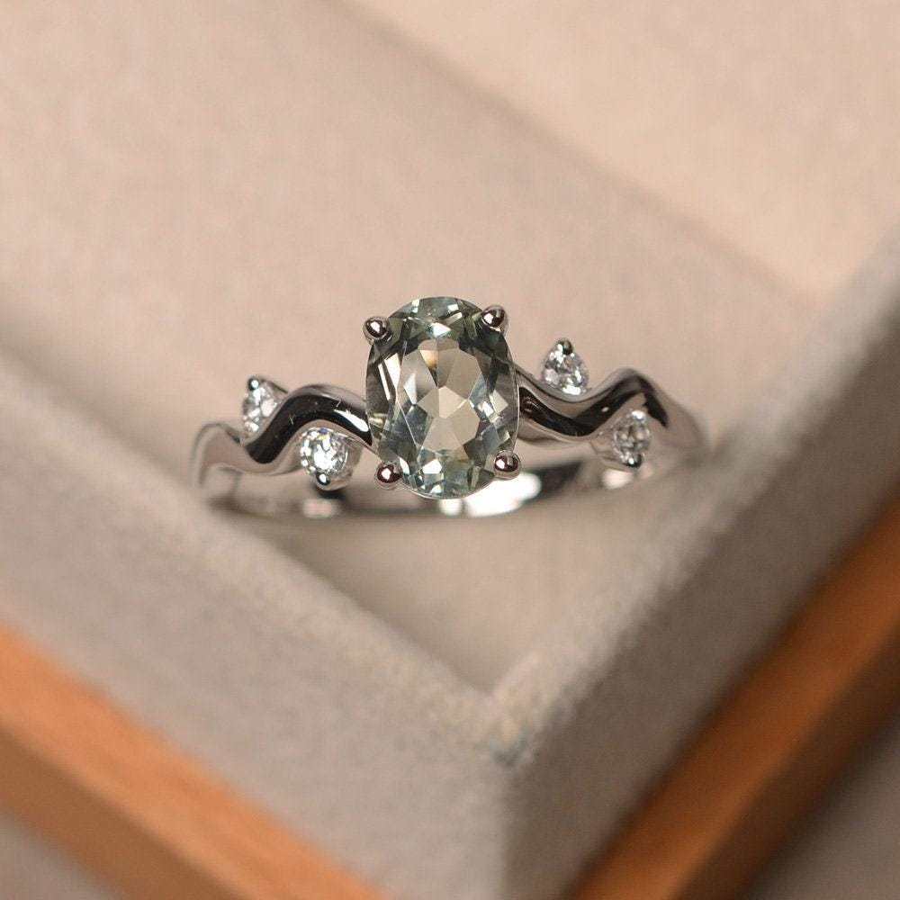 Grüner Amethyst Ring, Verlobungsring Im Ovalschliff, Sterling Silber Ring von LuoJewelry