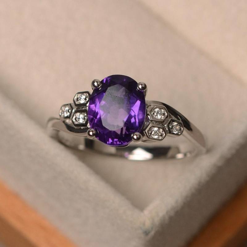 Lila Amethyst Ring, Februar Geburtsstein, Ovalschliff, Sterling Silber, Verlobungsring Für Frauen von LuoJewelry