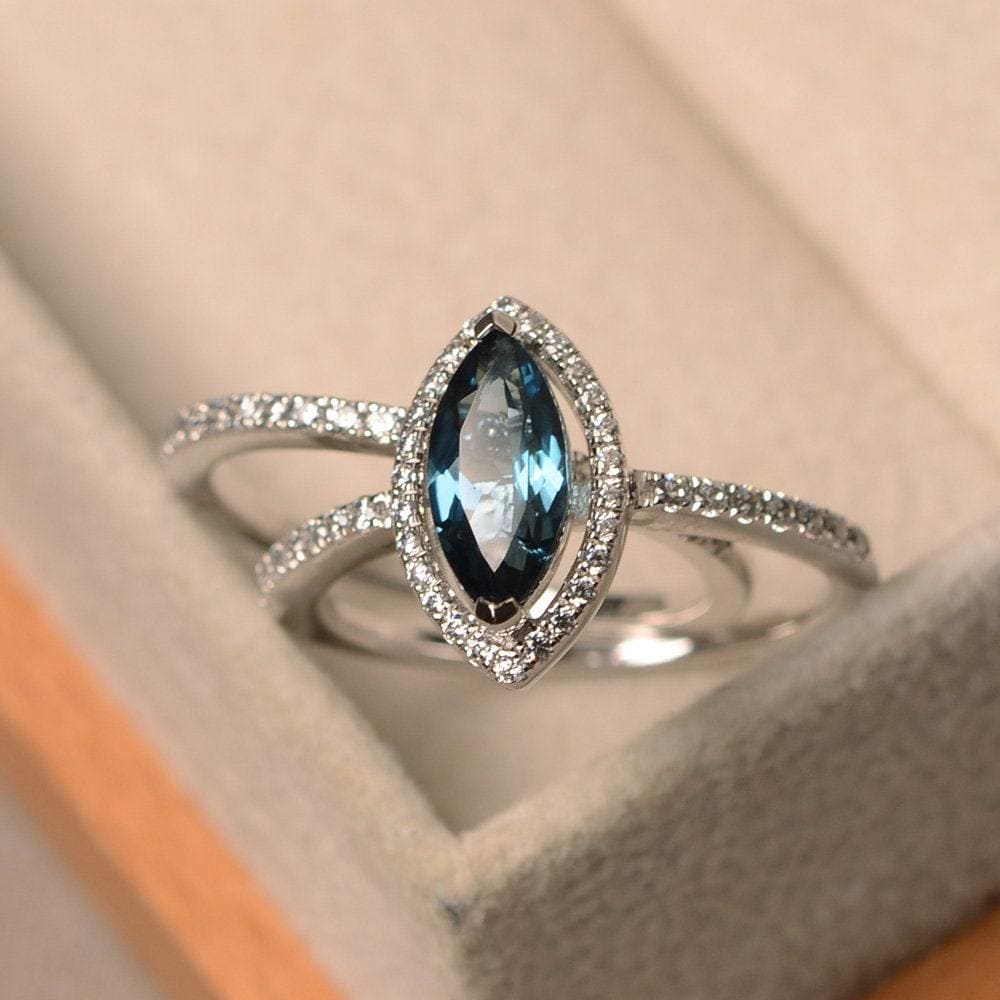 London Blauer Topas Ring, Silber Vorschlagring, Blauer Edelstein Im Marquise Schliff, Halo-Ring, Verlobungsring Mit Band von LuoJewelry