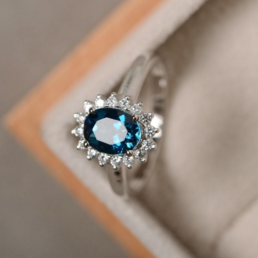 London Blautopasring, Sterlingsilber, Blauer Edelstein, Versprechensring, Verlobungsring, Ring Im Ovalschliff von LuoJewelry