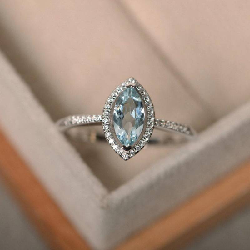 Marquise Aquamarinring, März Geburtsstein, Silber, Versprechensring Marquise Aquamarinring, März Geburtsstein, Silber, Versprechensring von LuoJewelry