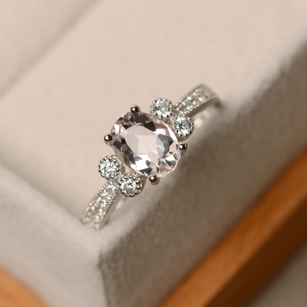 Morganit Ring, Verlobungsring, Oval Geschliffener von LuoJewelry