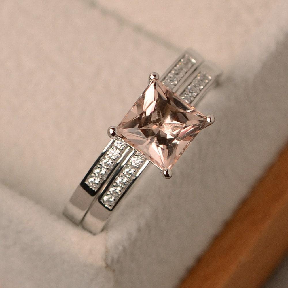 Natürliche Rosa Morganit Ehering Set , 925 Sterling Silber, Princess Cut 2 Ringe von LuoJewelry