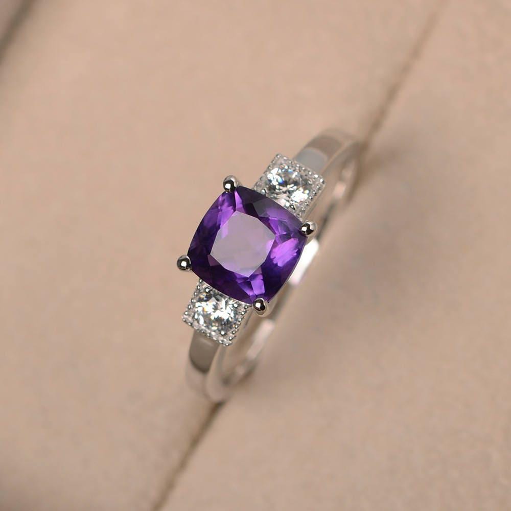 Natürlicher Amethystring, Silberring, Februar Geburtssteinring, Lila Edelsteinring von LuoJewelry