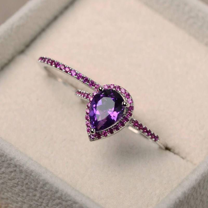 Natürlicher Amethystring, Verlobungsring Im Tropfenschliff, Februar Geburtsstein, Violetter Edelstein, Sterlingsilber, Brautschmuck von LuoJewelry