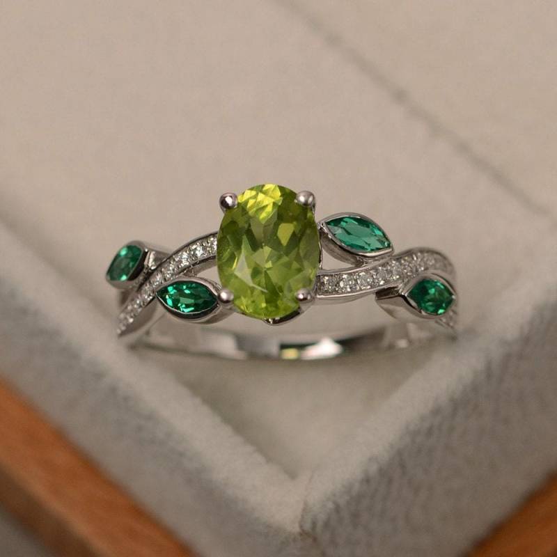Natürlicher Peridot Ring Silber, Grüner Edelsteinring, Multisteinringe, Sterling Ovalschliff, Blattring von LuoJewelry