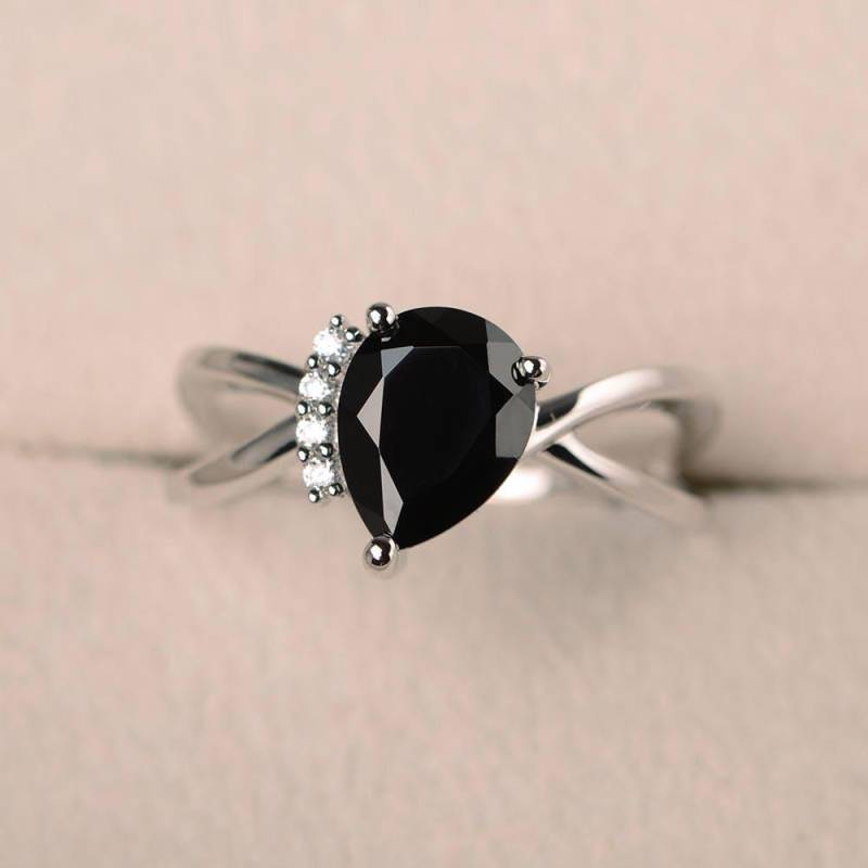 Natürlicher Schwarzer Spinellring, Versprechungsring, Tropfenring, Edelstein, Massiver Sterlingsilberring von LuoJewelry