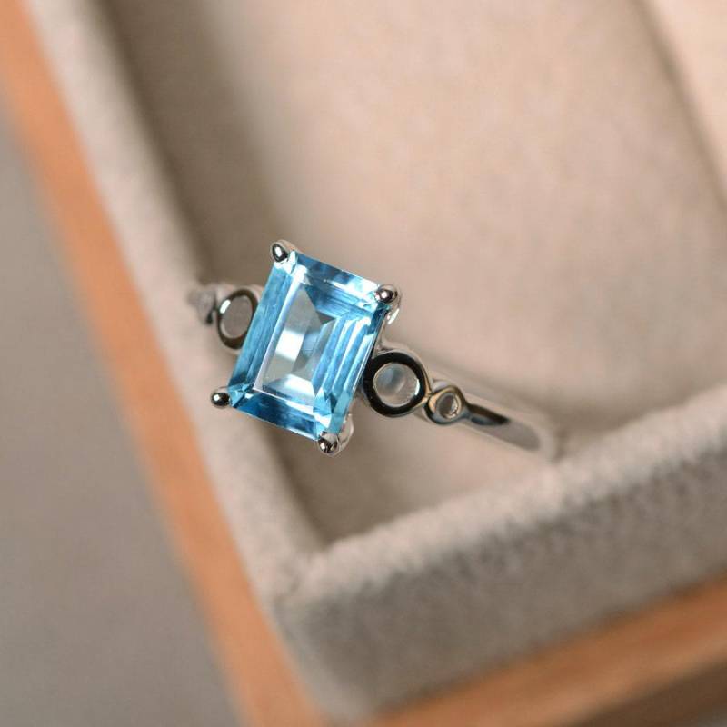 Schweizer Blautopasring, Solitärring, Silberring Mit Blauem Edelstein, Versprechensring von LuoJewelry
