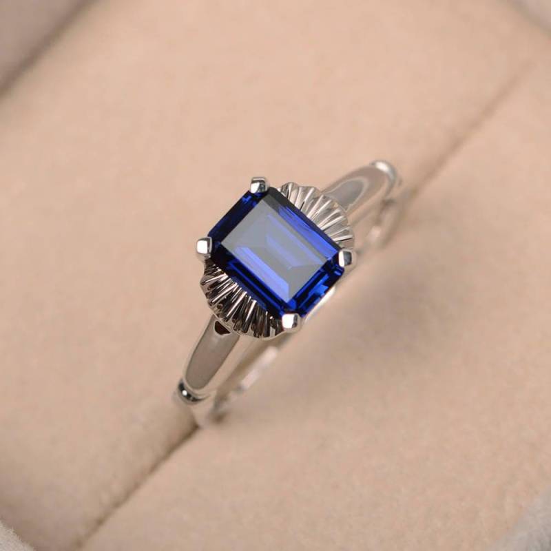 September Geburtsstein, Ehering, Smaragdschliff, Lab Blue Saphirring, Solitärring, Edelsteinring, Sterling Silber Ring von LuoJewelry