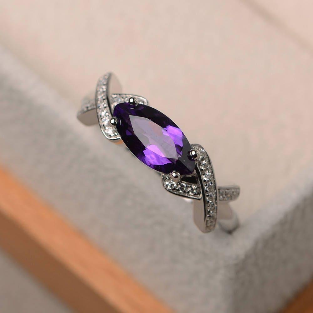 Verlobungsring, Natürlicher Lila Amethyst Ring, Edelstein Im Marquise Schliff, Februar Geburtsstein, Sterling Silber Ring von LuoJewelry