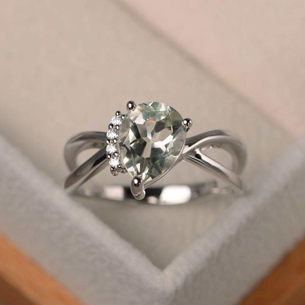 Versprechen Ring, Echter Natürlicher Grüner Amethyst Birnenschliff Edelstein, Sterling Silber Ring von LuoJewelry
