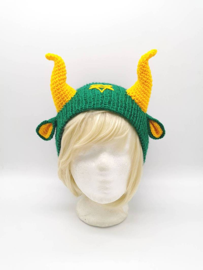 Baphomet Mütze, Hörner Ziegen Beanie, Gothik Kleidung, Pentagramm Baphomet Mütze, Hörner Ziegen Beanie, Gothik Kleidung, Pentagramm von LusAmigurumi