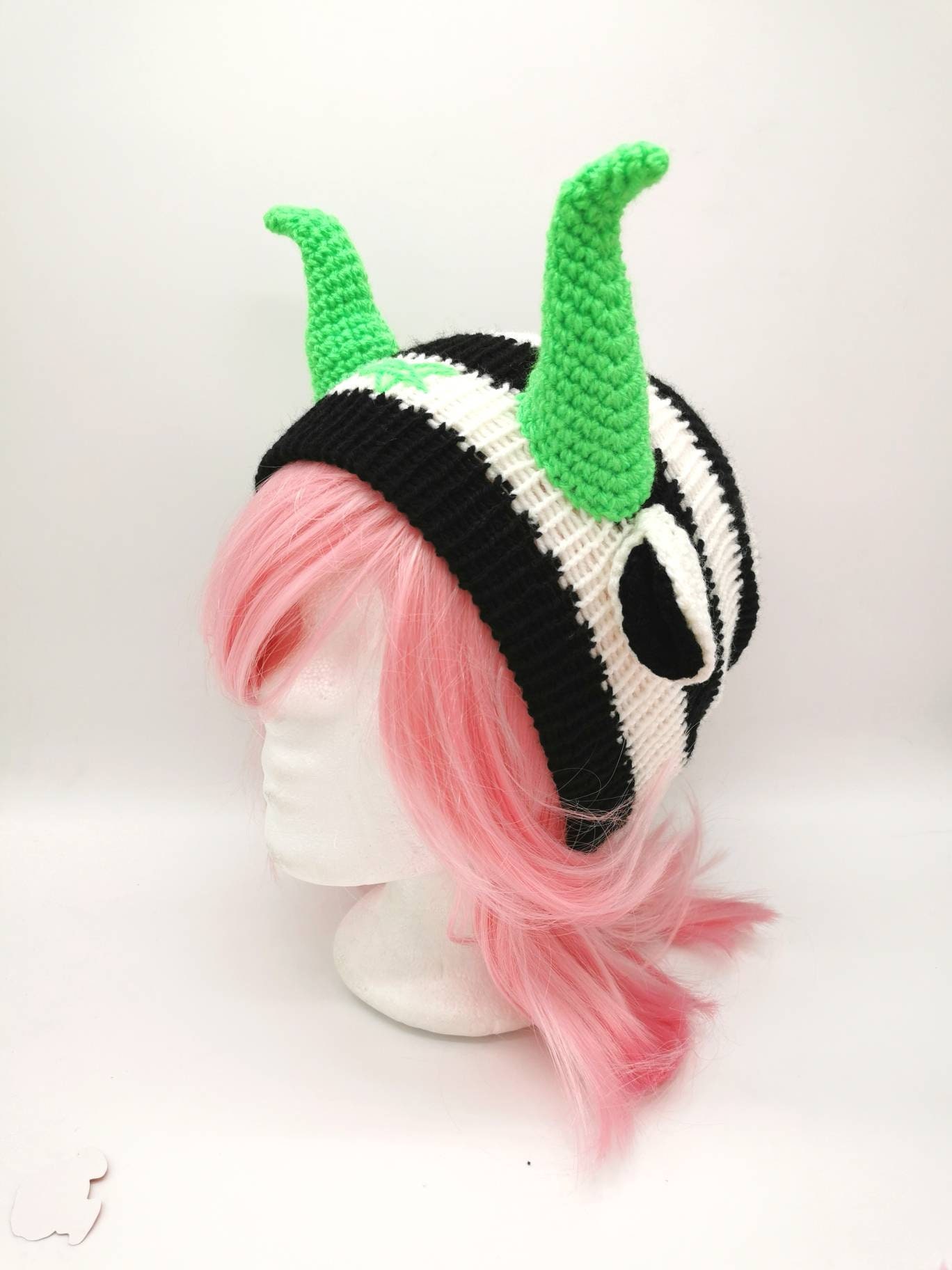 Baphomet Mütze "Halloween", Hörner Mütze, Ziegen Beanie, Gothik Kleidung, Pentagramm, Pink Baphomet Mütze "Halloween", Hörner Mütze, Ziegen Beanie, Gothik Kleidung, Pentagramm, Pink von LusAmigurumi
