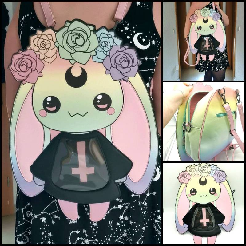 Kawaii Pastel Rainbow Bunny Ita-Bag, Pastel Goth, Gothik Fashion, Hase Tasche Kawaii Pastel Rainbow Bunny Ita-Bag, Pastel Goth, Gothik Fashion, Hase Tasche von LusAmigurumi
