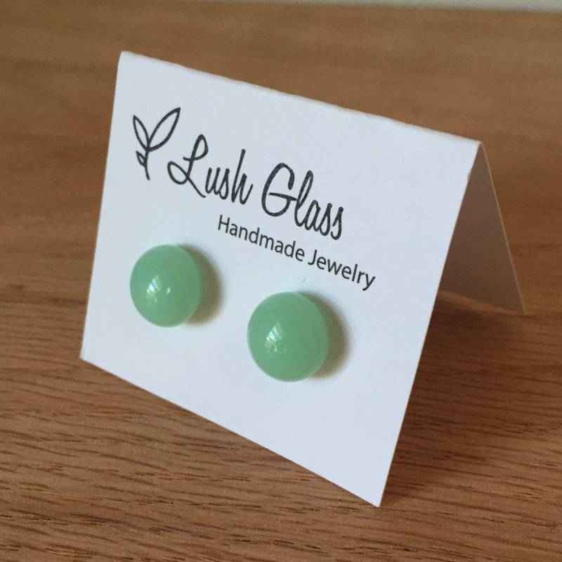 Mintgrüne Ohrringe Aus Geschmolzenem Glas Mintgrüne Ohrringe Aus Geschmolzenem Glas von LushGlassblowing