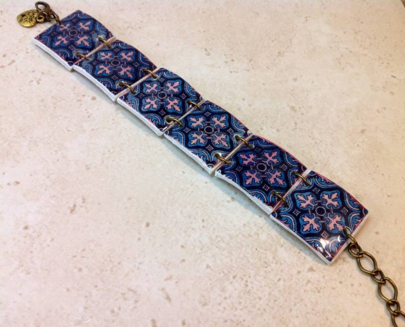 Handgefertigtes Schmuckstück Mit Fliesenmuster Handgefertigtes Schmuckstück Mit Fliesenmuster von LusoTiles