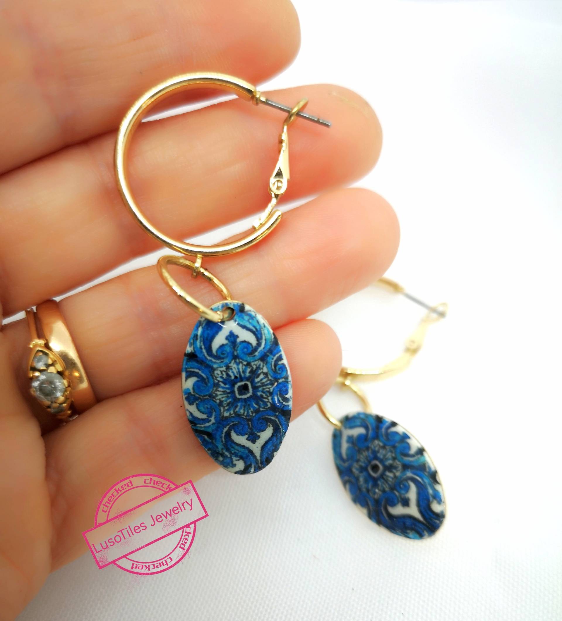 Schwankende Ohrringe Doppel Hoop Baumeln, Offene Creolen, Trendy Schmuck, Edgy Accessoire Für Aktuelle Frau Schwankende Ohrringe Doppel Hoop Baumeln, Offene Creolen, Trendy Schmuck, Edgy Accessoire Für Aktuelle Frau von LusoTiles