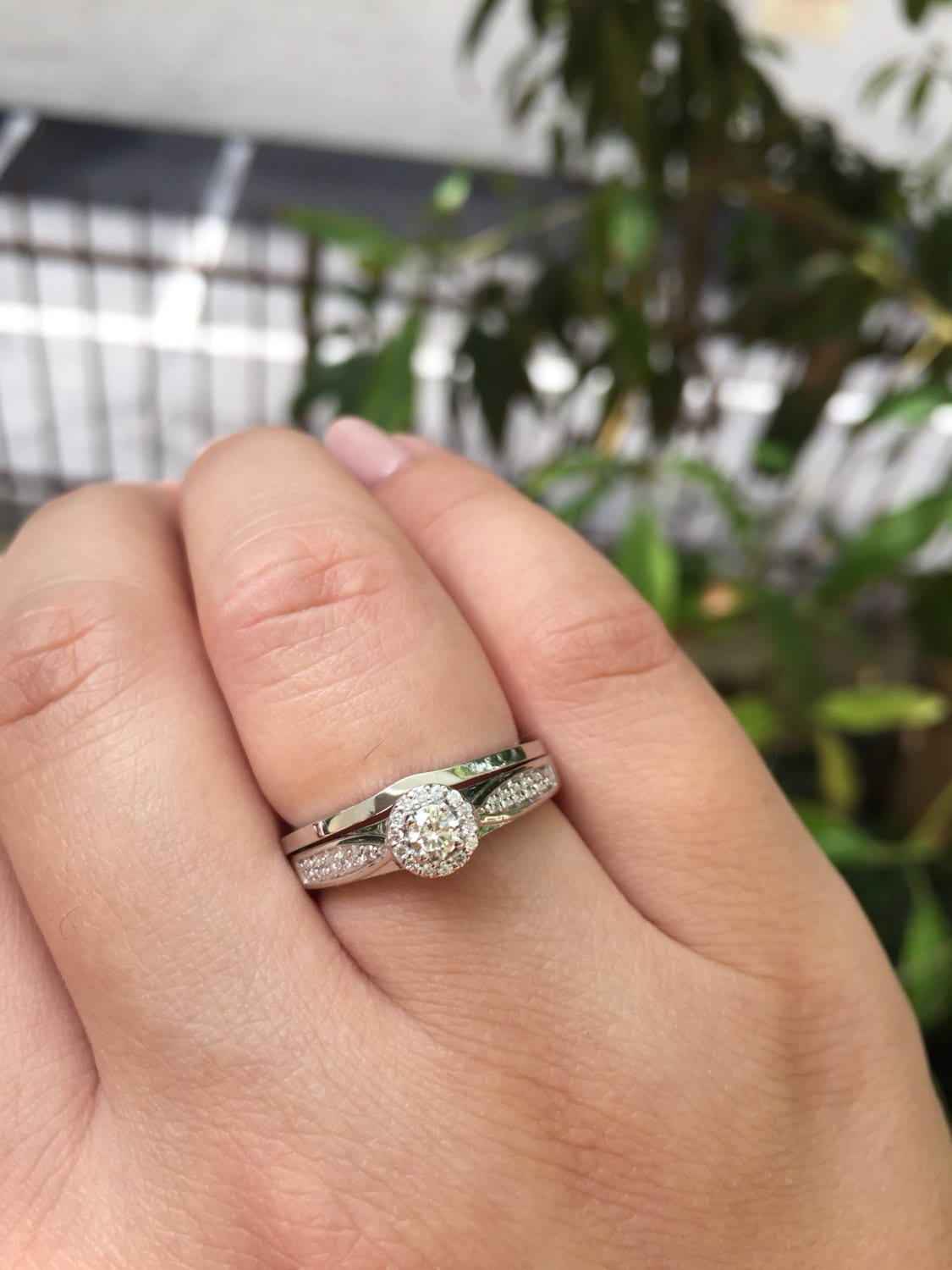 Hochzeits-Set - 14K White Gold Verlobungsring Mit Diamanten Und Massiv Weißgold Ehering Stil #l4942 von LusterLaValliere