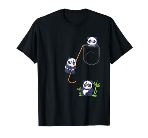 Kinder Panda Bären in Brusttasche Kleidung Geschenk Panda T-Shirt Kinder Panda Bären in Brusttasche Kleidung Geschenk Panda T-Shirt von Lustige Panda Bär Kleidung