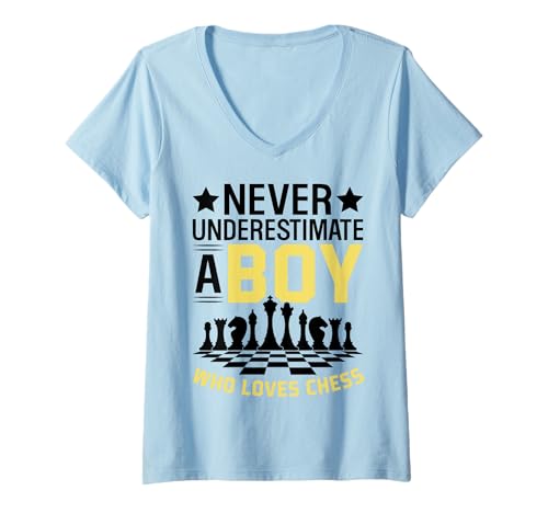 Damen Never Underestimate A Boy Who Loves Chess T-Shirt mit V-Ausschnitt von Lustige Schachspieler Geschenke Chess by DIMMERCH