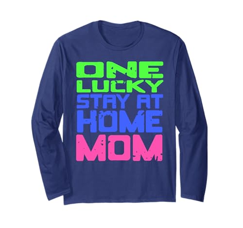 Eine Glückliche Zuhause Mama Humor Spruch Familienstolz Langarmshirt Eine Glückliche Zuhause Mama Humor Spruch Familienstolz Langarmshirt von Lustige Sprüche für Stolze und Fröhliche Mütter