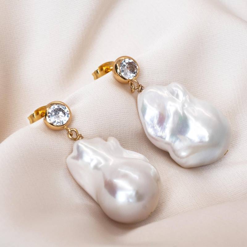 Feuerball Ohrringe Barock Perle Tropfen Baumeln Braut Für Frauen Aaaa Qualität Natürliche Weiße Süßwasser Unregelmäßige Zuchtperlen von LilyLustre