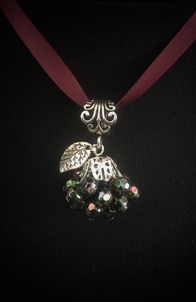 Reifen Halskette Perlen Und Filigree Metall "Verwöhnung Perlen" von LustynWonderland