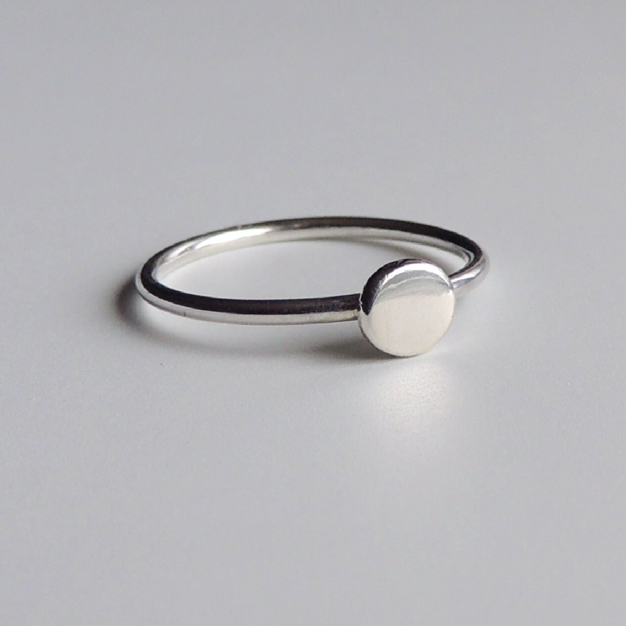 925 Sterling Silber Ring Gehämmert Stapelbar von LuttrellStudio