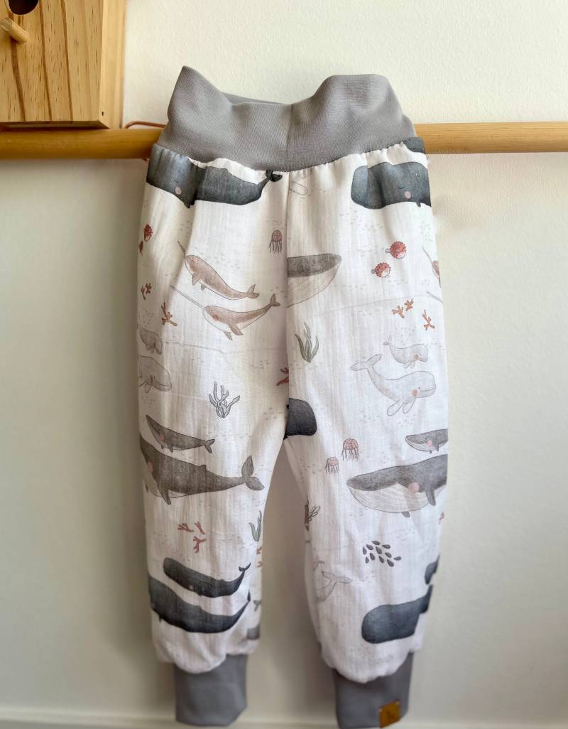 Hose Aus Musselin Lutz in Gr. 50-128, Musselinhose Für Babys Und Kinder Vielen Farben Möglich von LutzundLisbeth