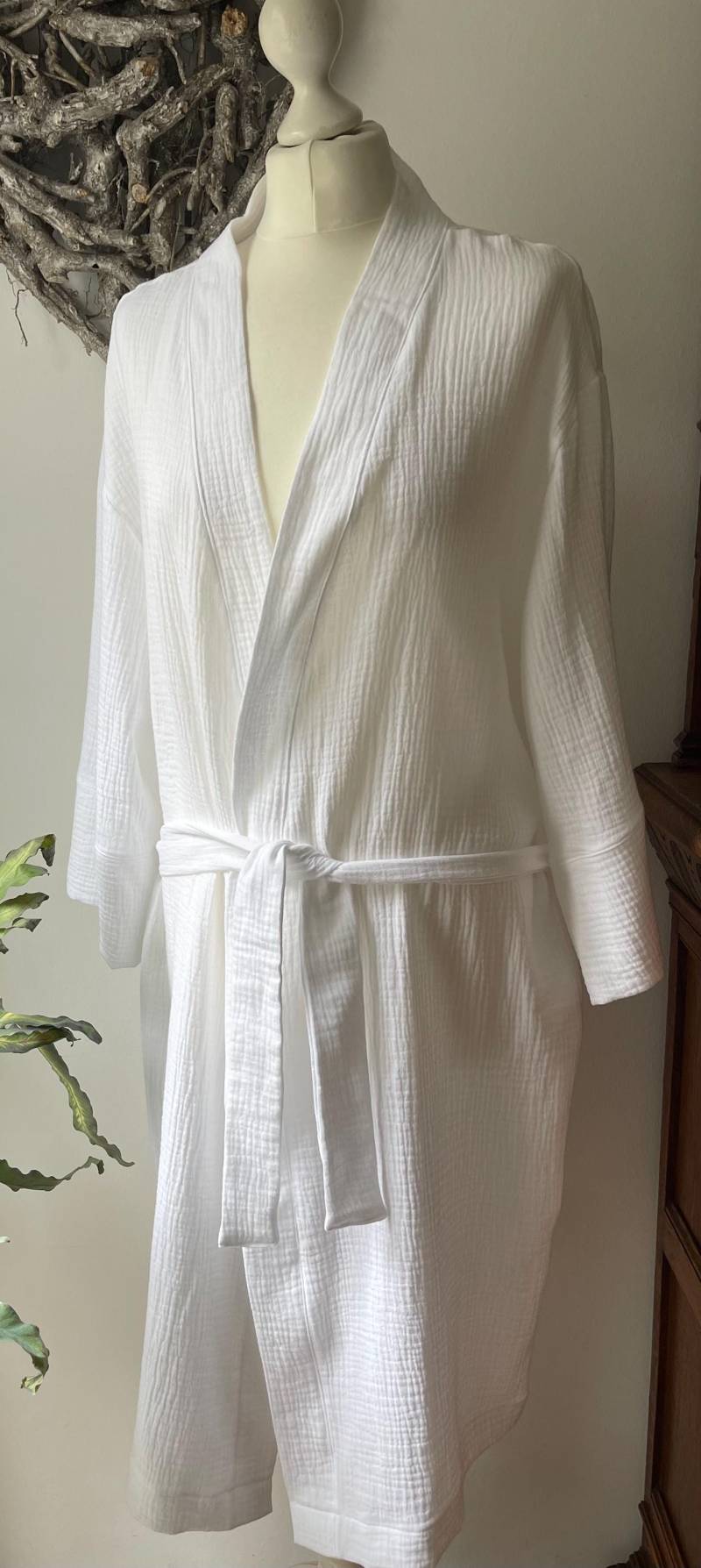 Kimono Aus Musselin Knielang Musselinkimono Farben | Grün - Und Grautöne Wählbar Kimono Aus Musselin Knielang Musselinkimono Farben | Grün - Und Grautöne Wählbar von LutzundLisbeth