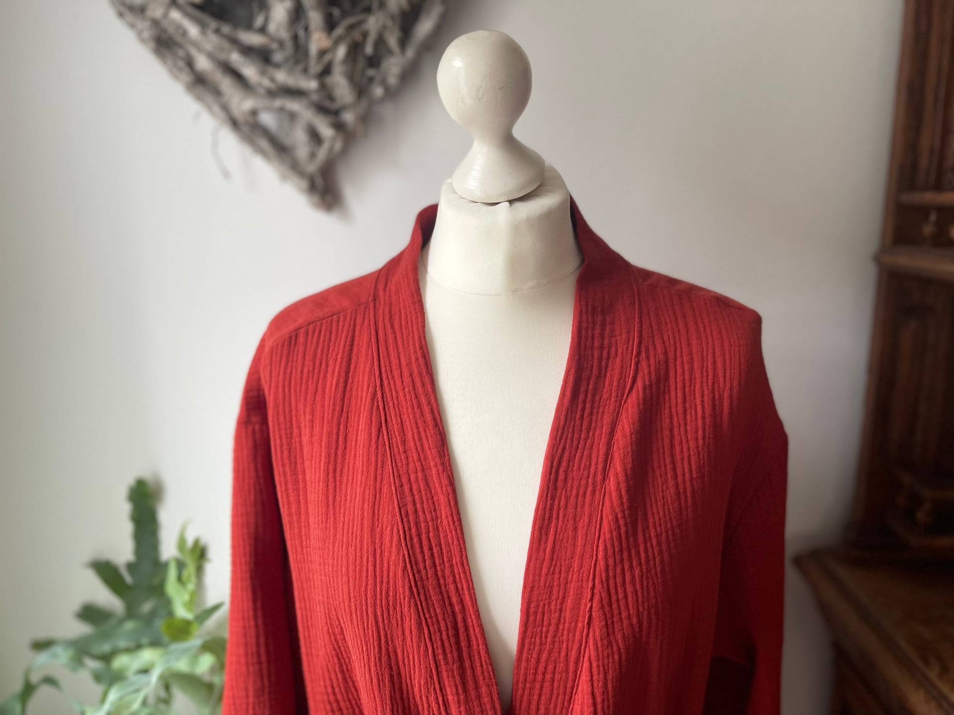 Kimono Aus Musselin Knielang Musselinkimono Farben | Musselin Mit Silbernen Oder Goldenen Punkten Wählbar Kimono Aus Musselin Knielang Musselinkimono Farben | Musselin Mit Silbernen Oder Goldenen Punkten Wählbar von LutzundLisbeth