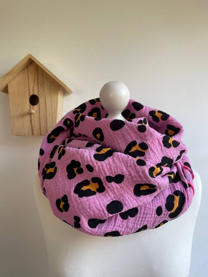 Musselinloop Leo Loop Viele Farben Leo Print Animalprint Xxl Loop Damenloop von LutzundLisbeth