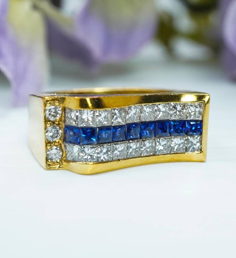 Vintage 18K Gold Ceylon Saphir Diamant Ring Schwere Nachlass Prinzessin 1.6Cttw Statement Band von LuvmydiamondCo