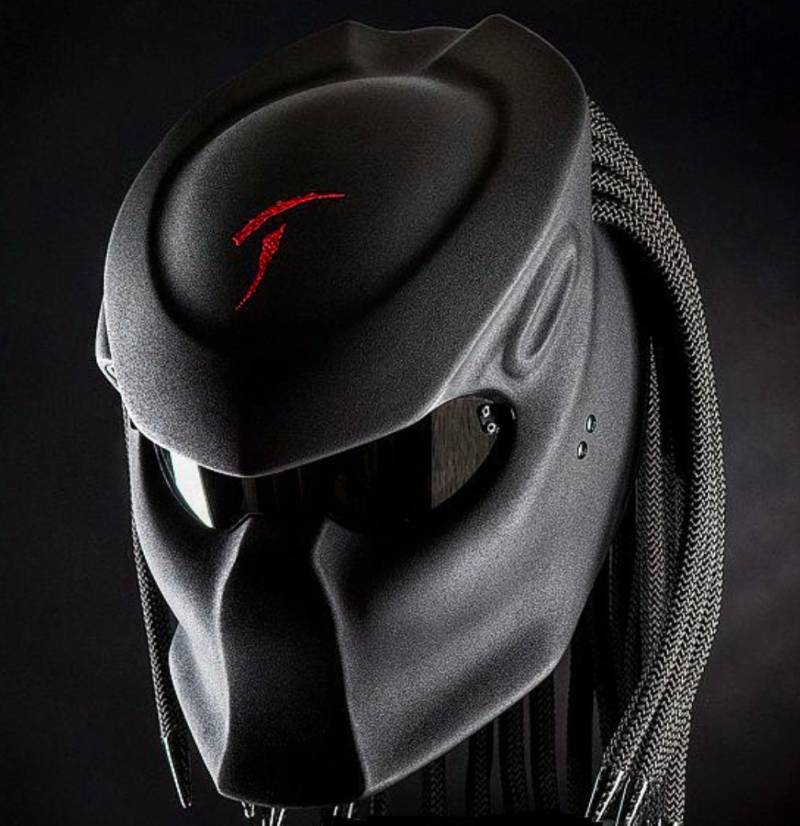 Benutzerdefinierte Predator Motorradhelm Handbemalte Rote Logo-Kurve | Dot Und Ece-Geprüft von LuxBearCustom